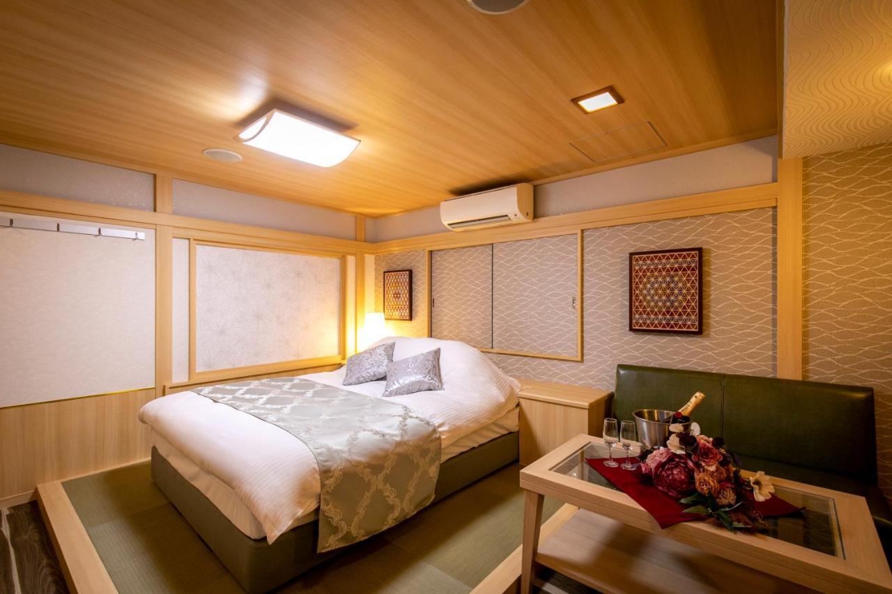 Romantiskt hotell Exe アネックス 大人専用 2*